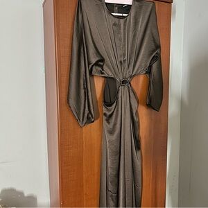 Like new Express silky brown long sleeve dress size medium w ring and cut outs